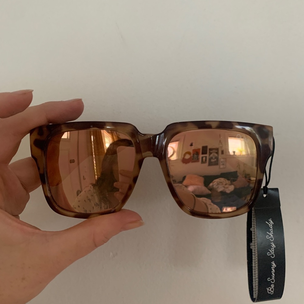 Quay  Australia rose gold tortoise glasses